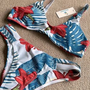 Beachsissi Leaf Print Low Waist Bikini Set